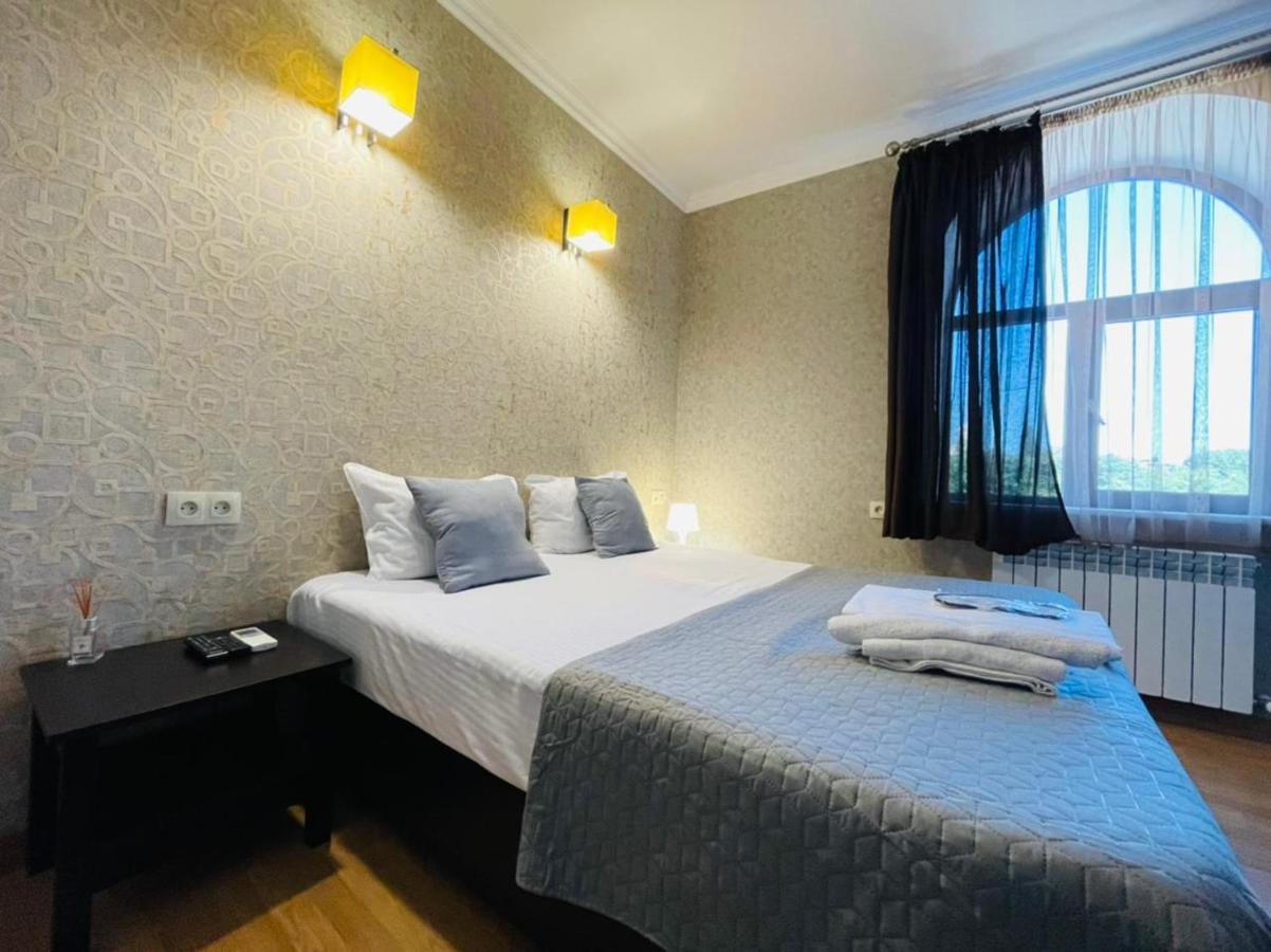 My Cityhotel Tbiliszi Kültér fotó